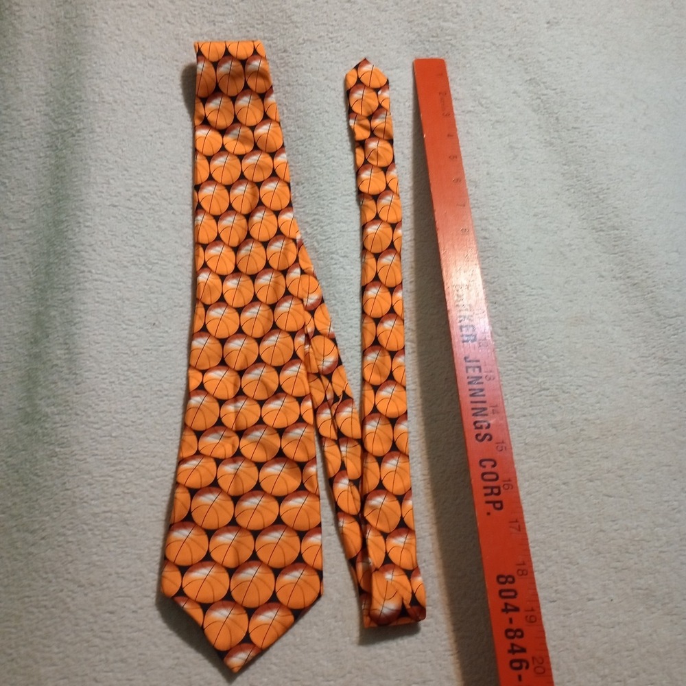 Utopia Mens Basketball Necktie Pre-owned